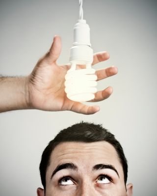 Light_bulb_over_man